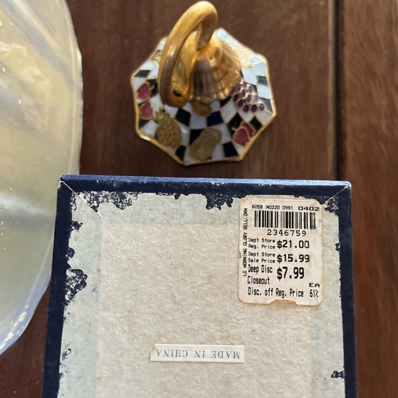 LG Morning Glory Bell ornament decorative - Picture 7 of 10